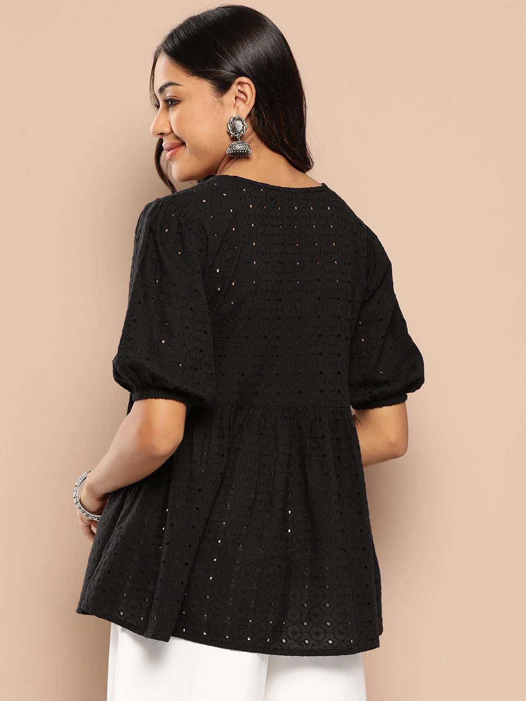 Color_Black