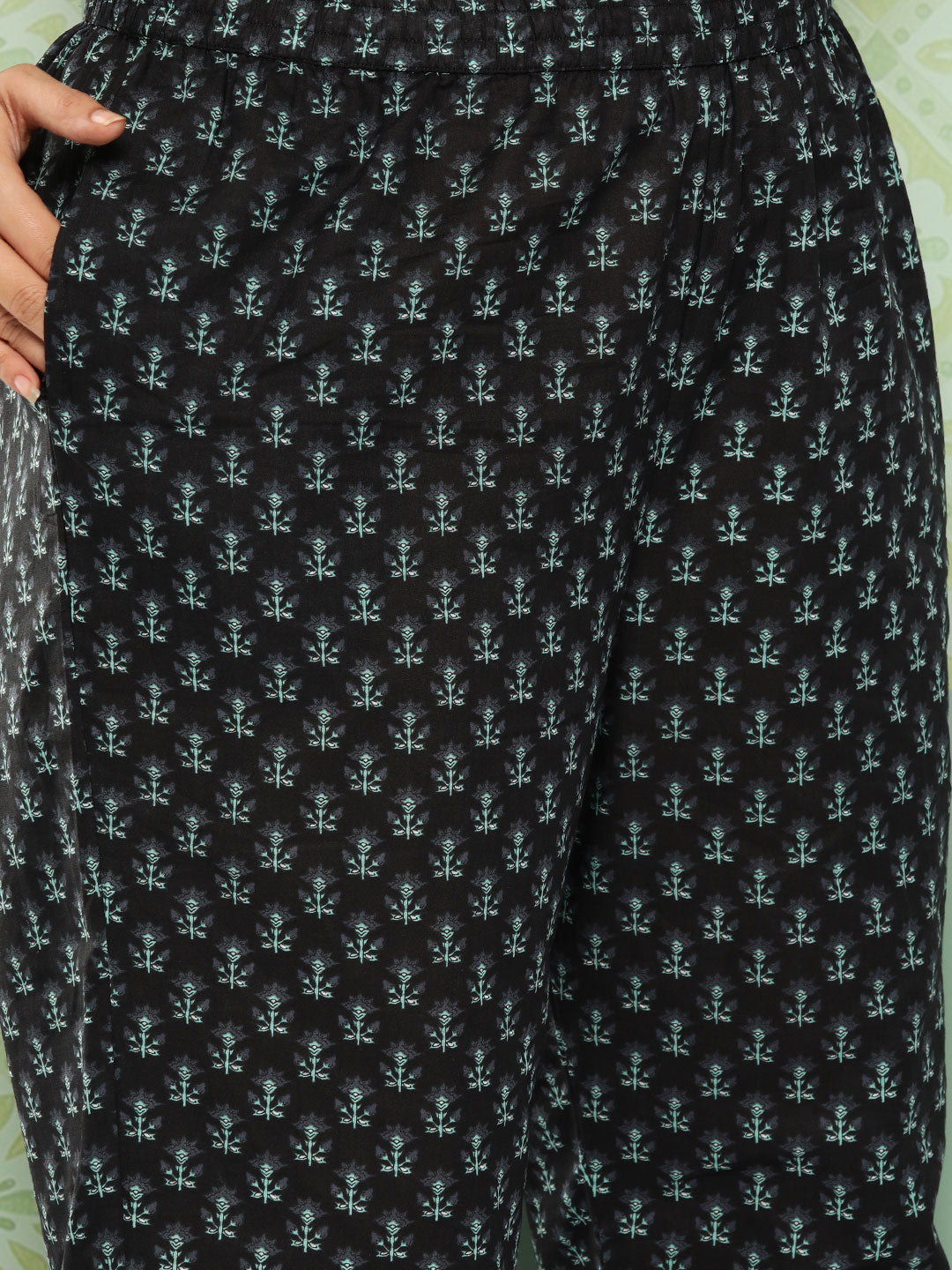 Color_Black