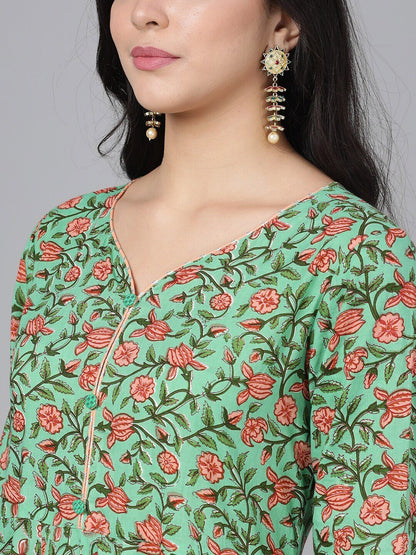 Women's  Green & Peach-Coloured Striped Anarkali Kurta