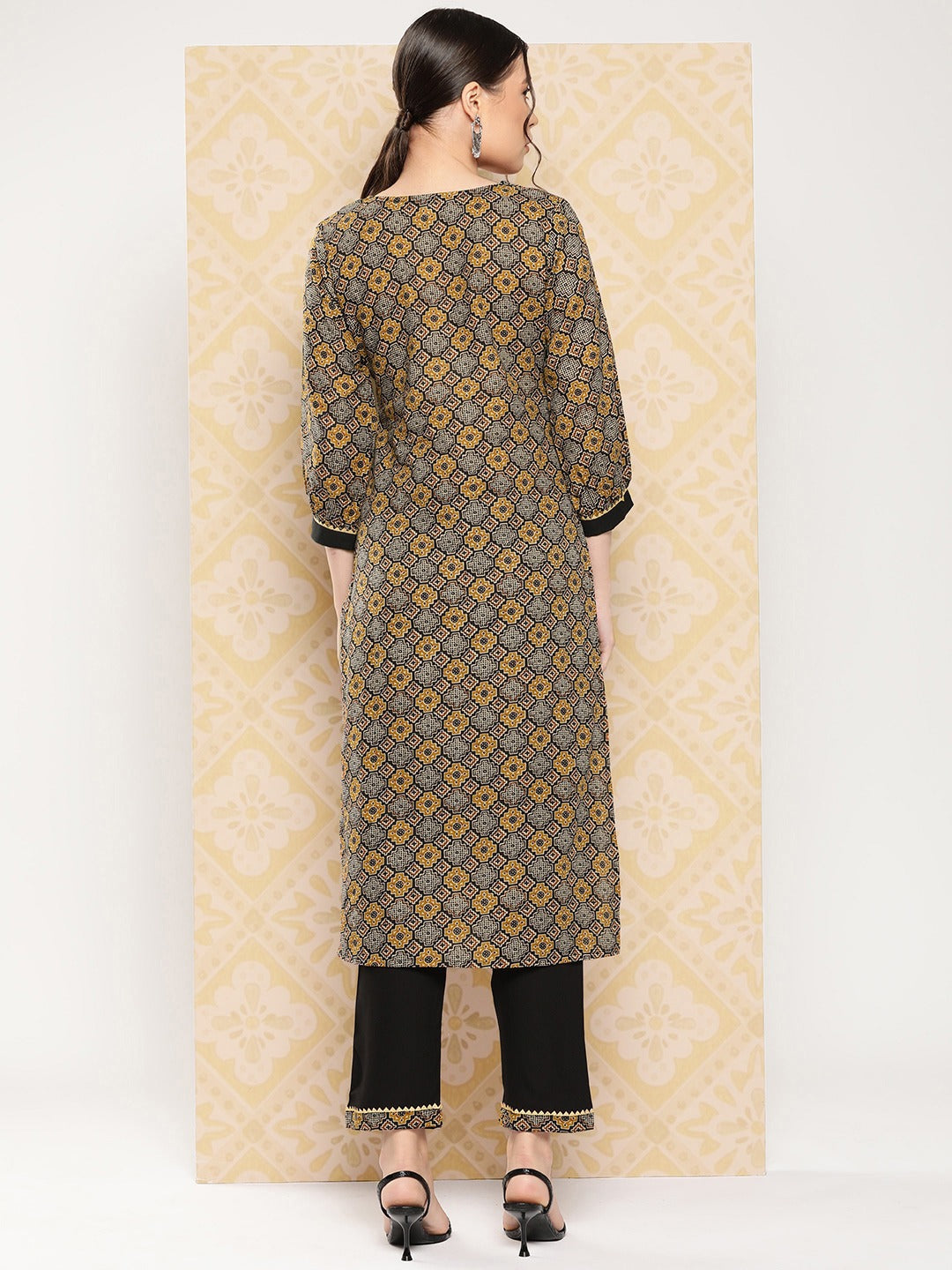 Color_Brown
