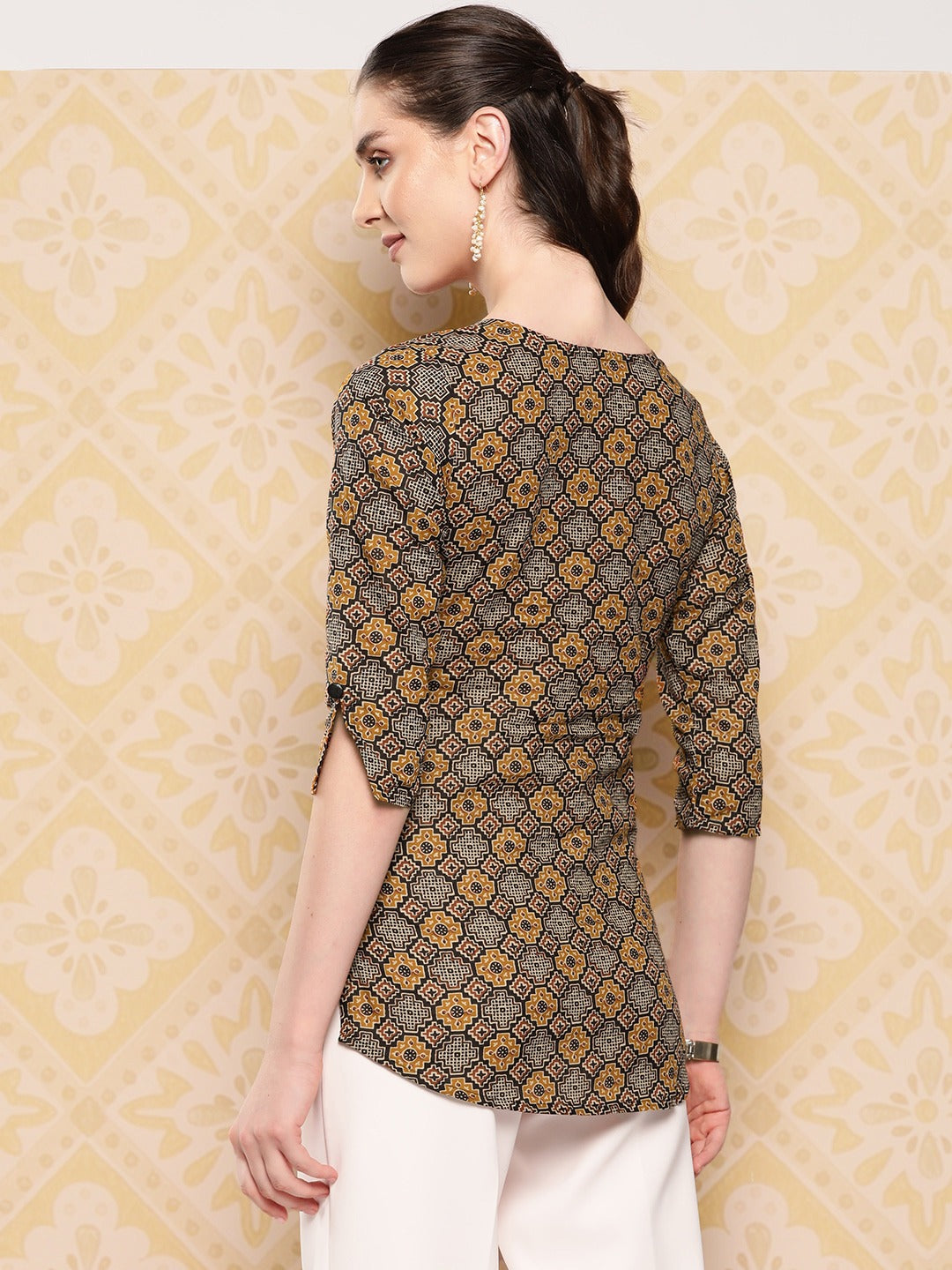 Color_Brown