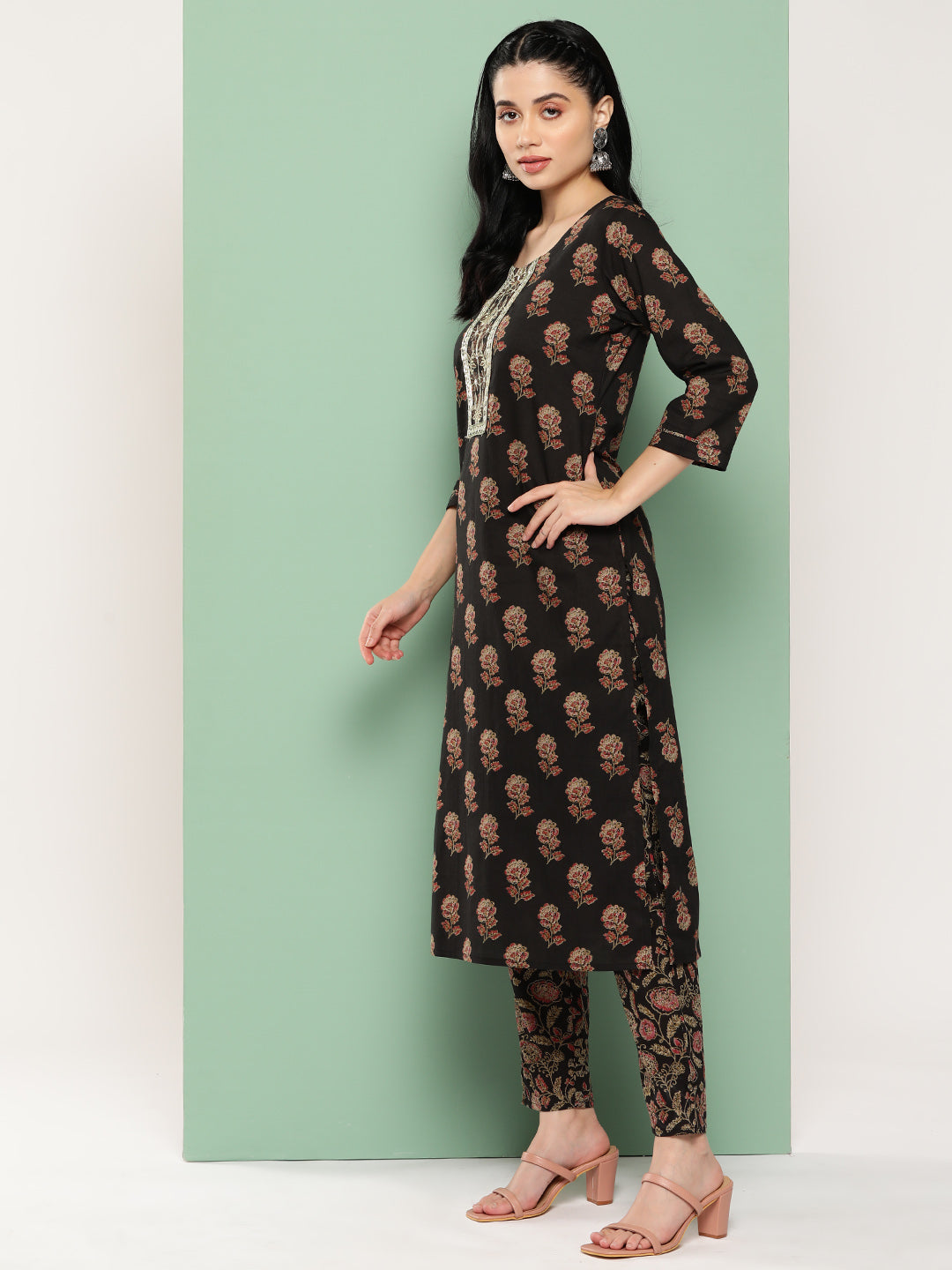 Color_Brown