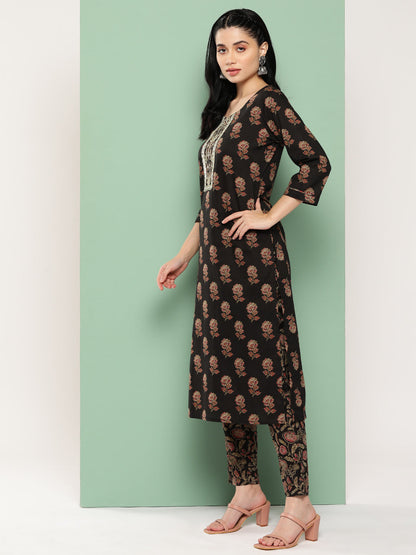 Color_Brown