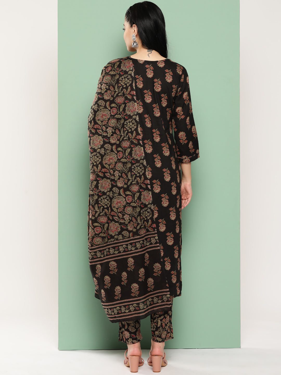 Color_Brown