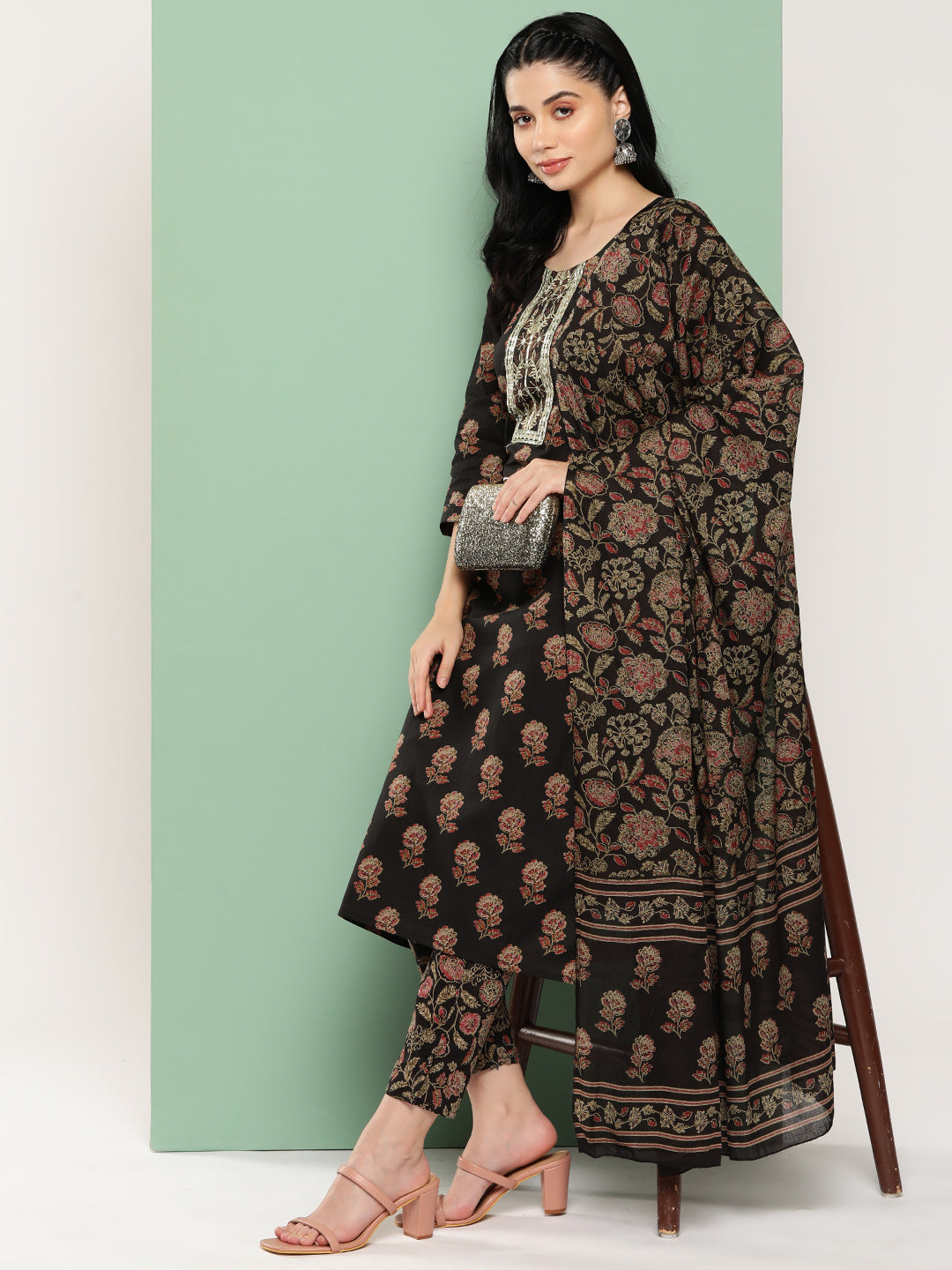 Color_Brown