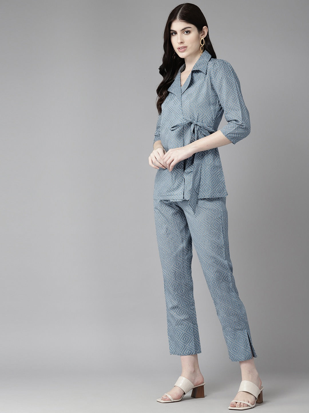 Color_Grey