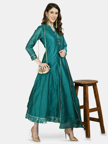 Women's Green Chanderi Silk Solid 3/4 Sleeve Mandarin Neck Casual Anarkali Kurta Dupatta Set