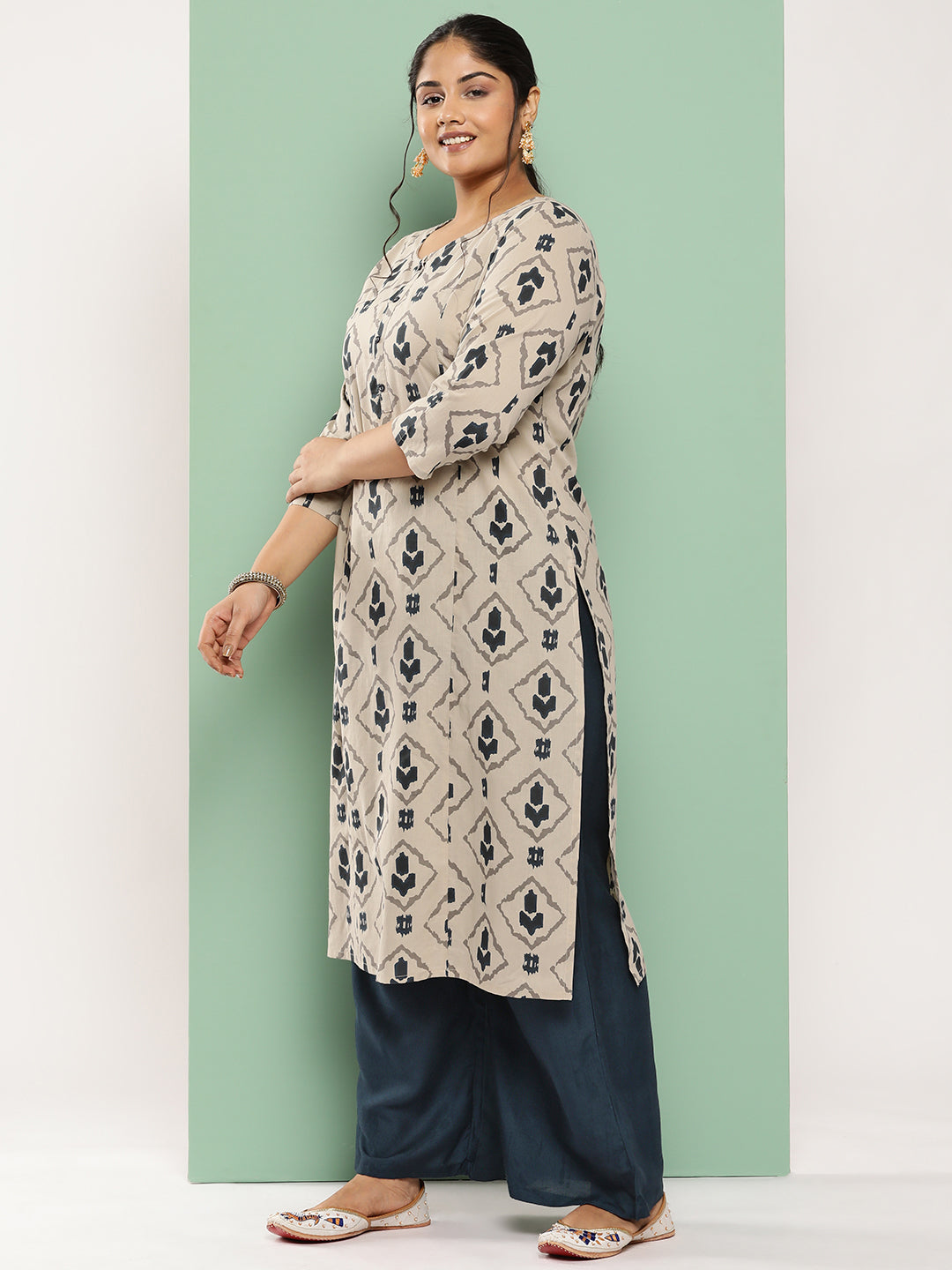 Women's Beige & Navy Blue Printed Cotton Kurta With Palazzos Set
