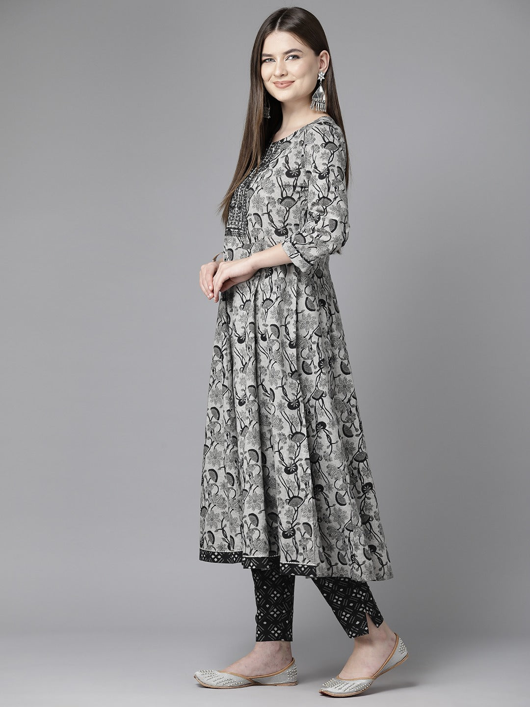 Color_Grey