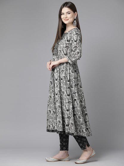 Color_Grey