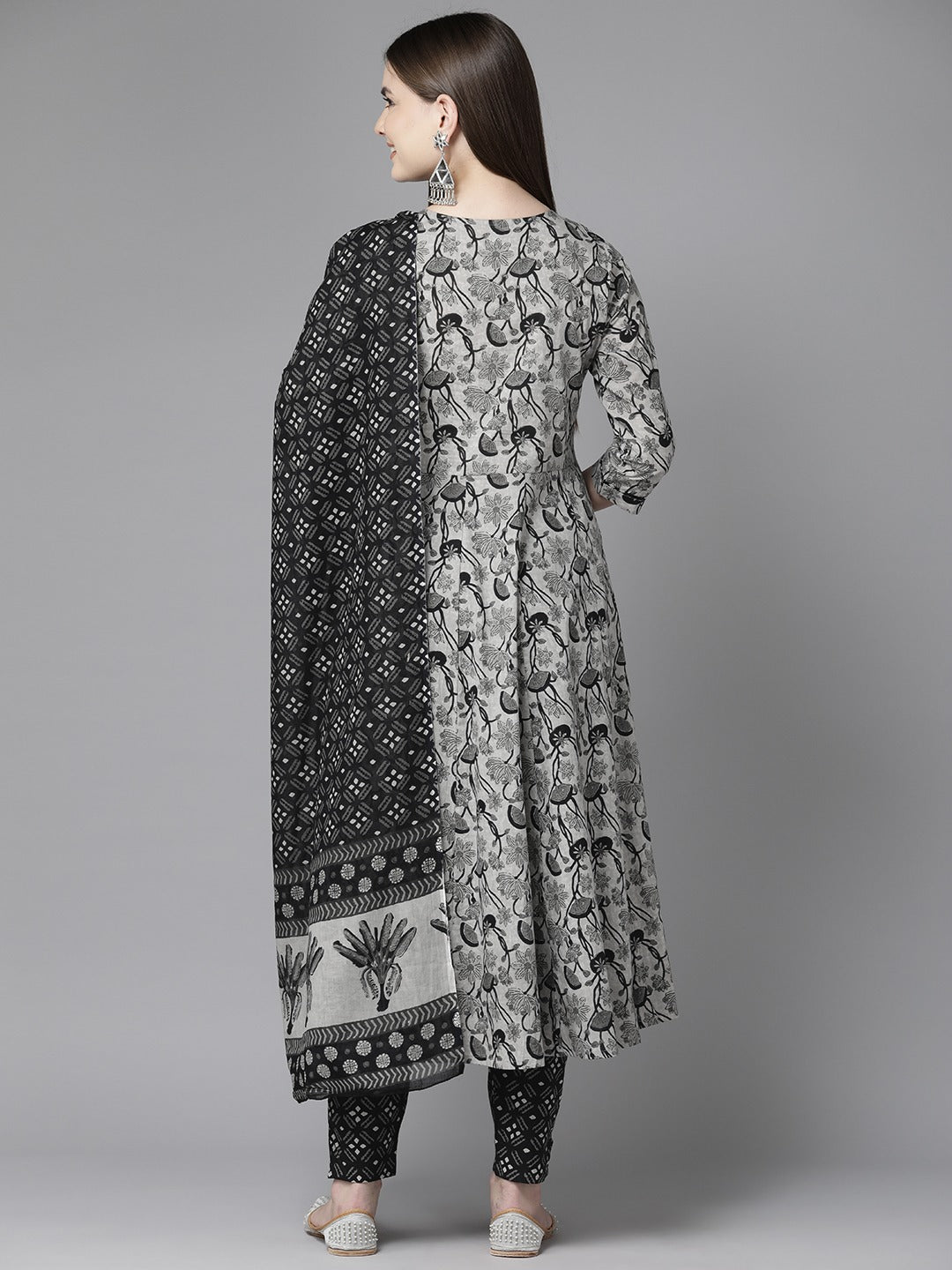 Color_Grey