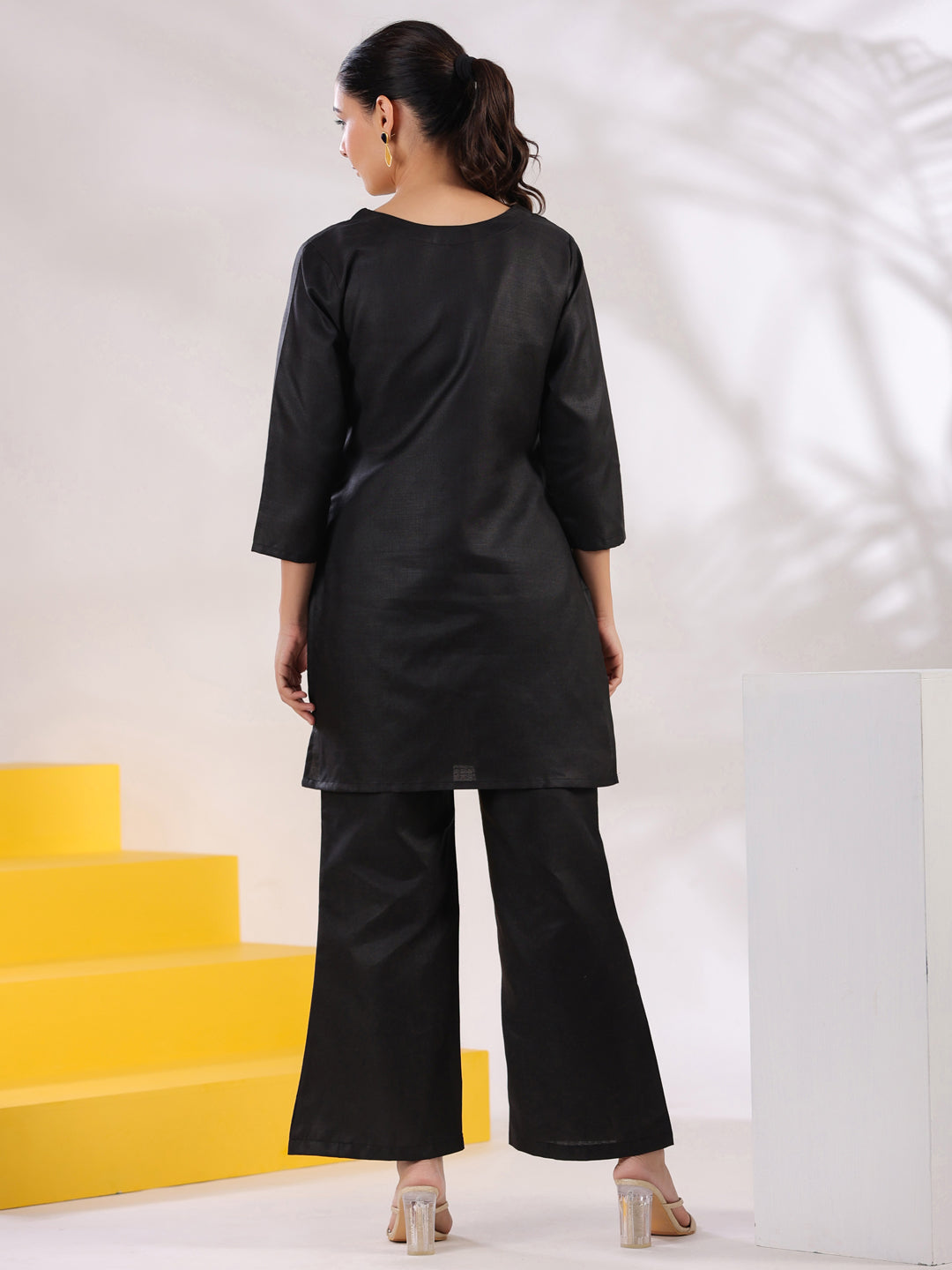 Color_Black