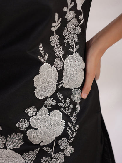 Color_Black