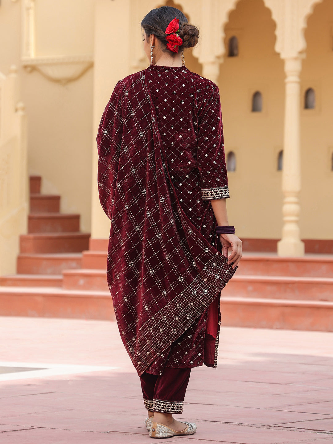 Color_Maroon