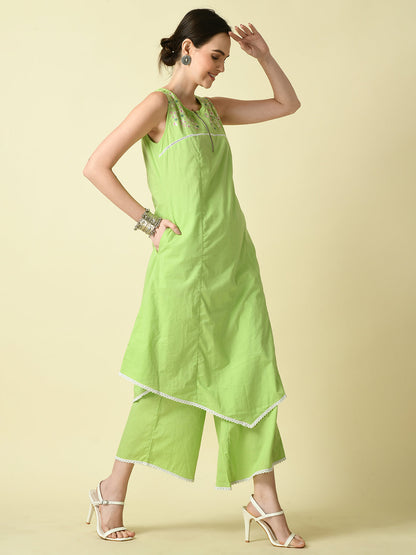 Women's Green Embroidered Kurta With Palazzo
