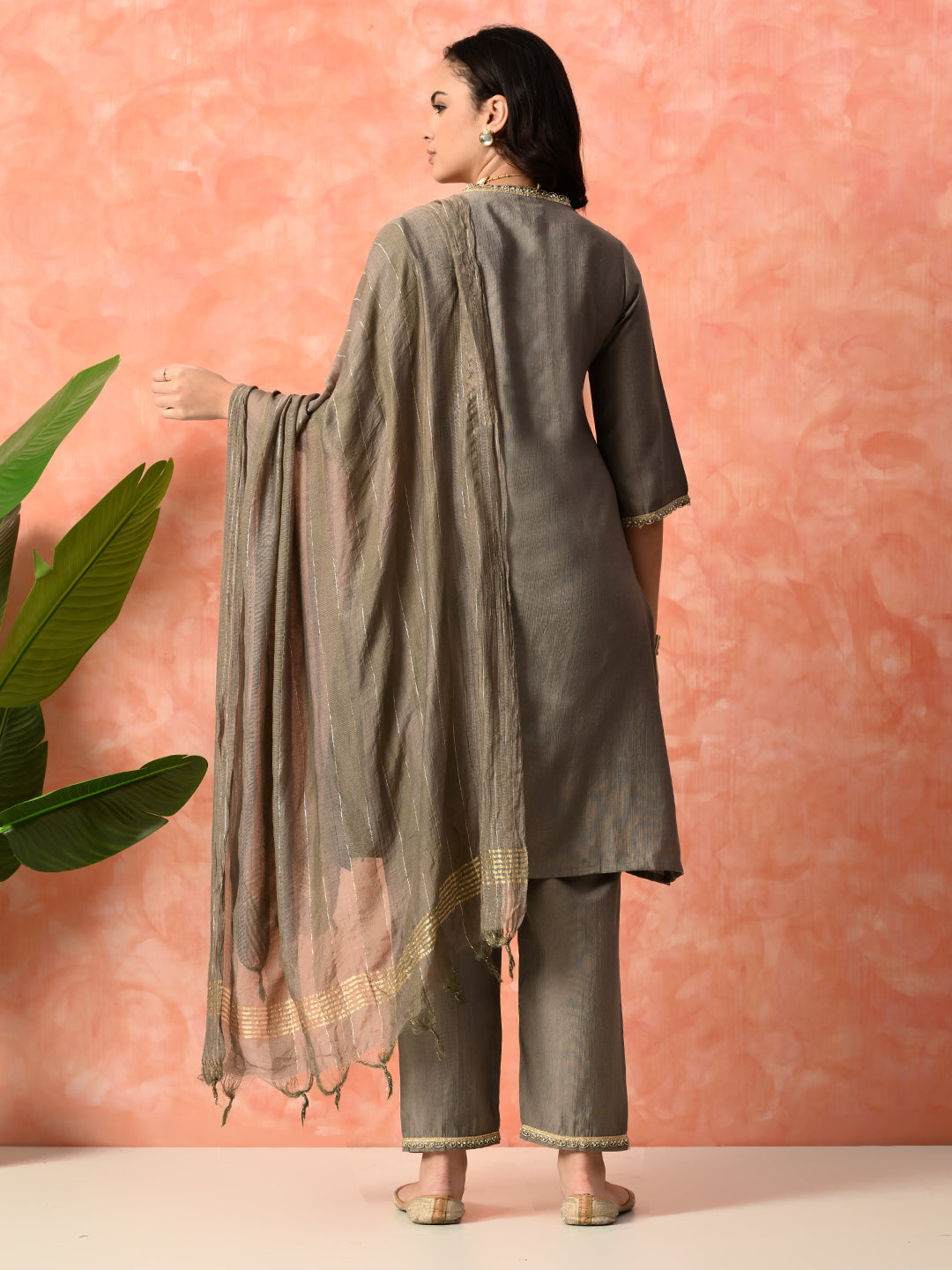 Color_Grey
