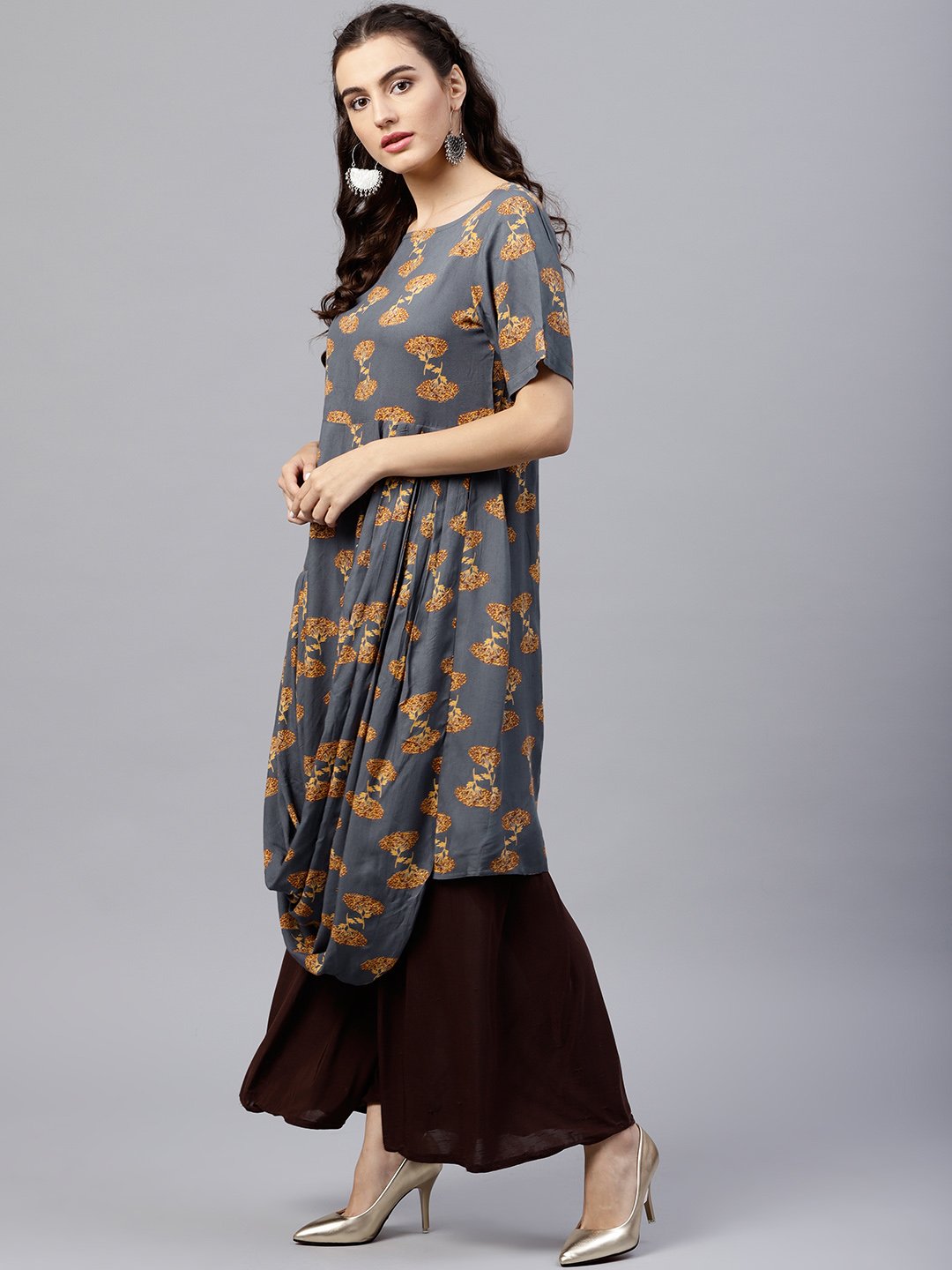 Women's Blue Printed A-Line Kurta With Round Neck And Half Sleeves