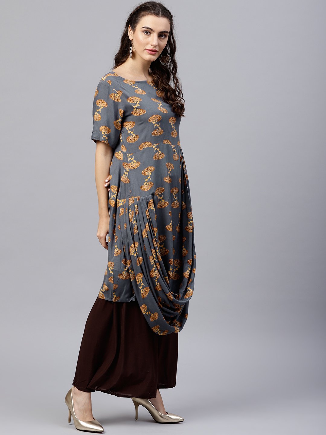 Women's Blue Printed A-Line Kurta With Round Neck And Half Sleeves