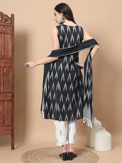 Color_Black