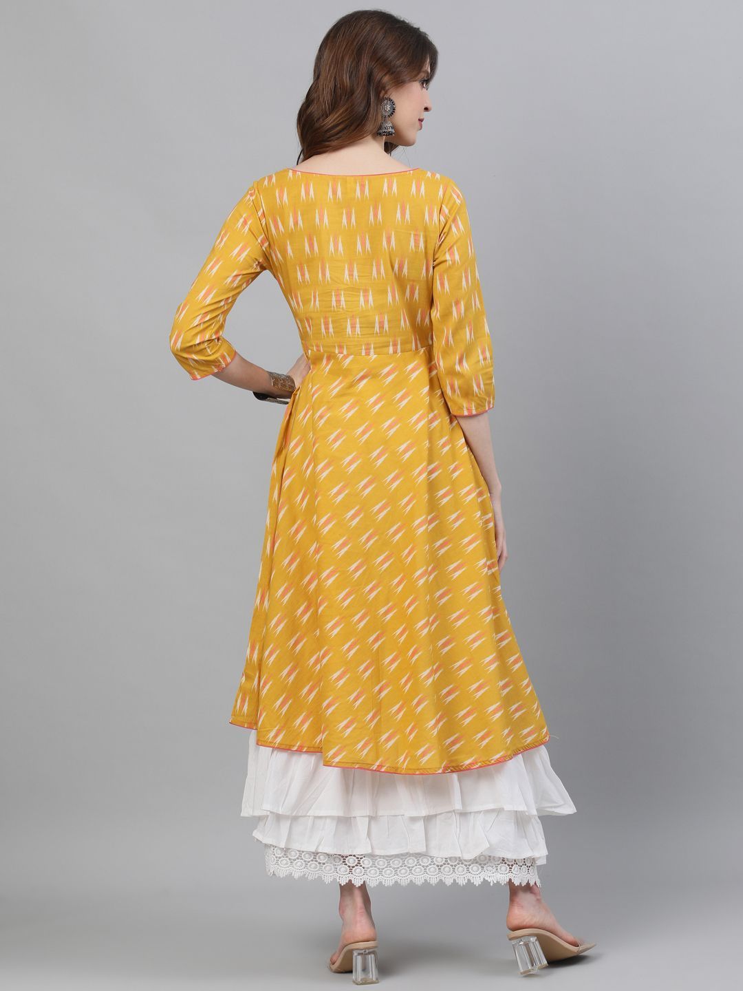 COLOR_Yellow