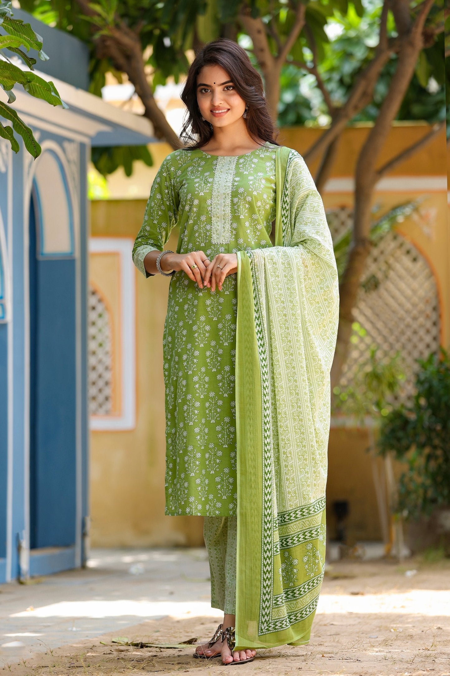 Women's Green & Offwhite Handblock Printed Kurta Set