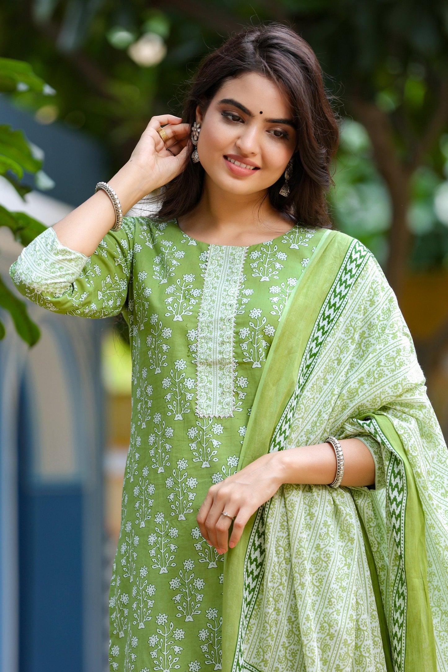 Women's Green & Offwhite Handblock Printed Kurta Set