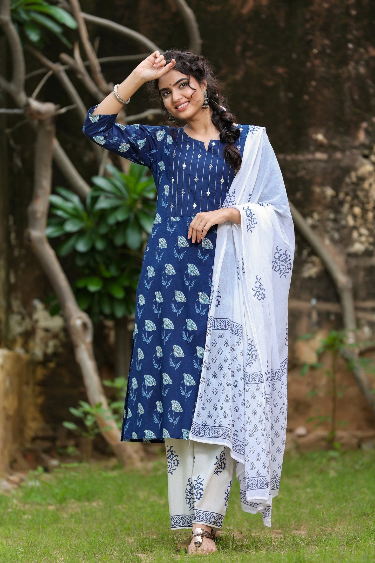 Women's Indigo & Offwhite Handblock Printed Kurta Set