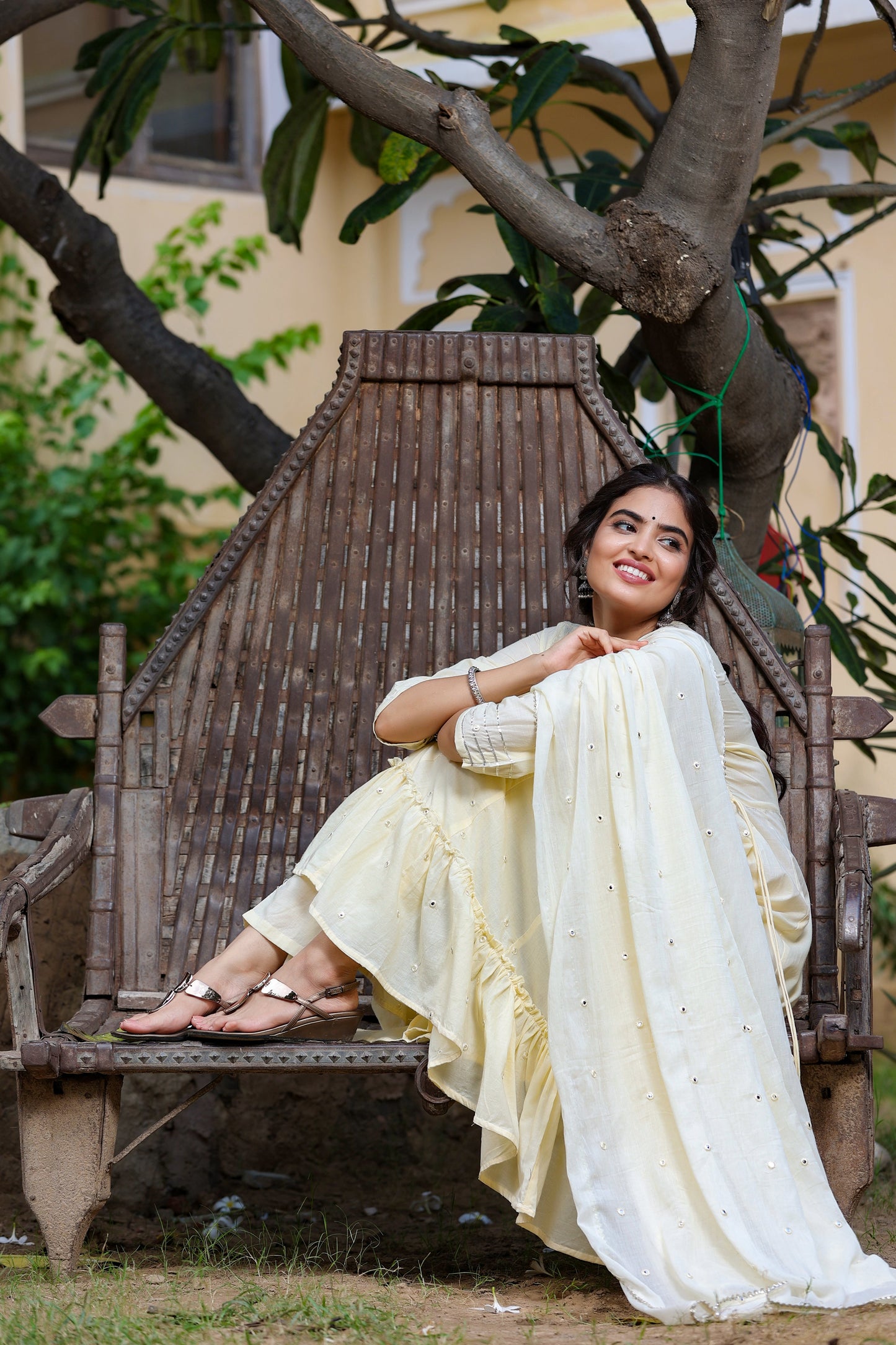 Women's Cream Tired Dupatta Set