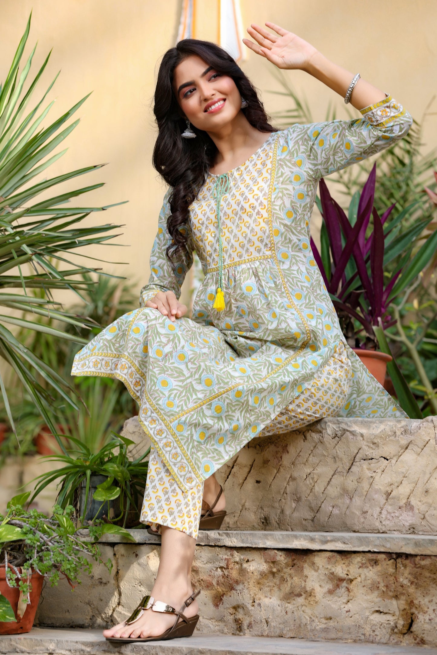 Women's Offwhite Printed Kurta Set