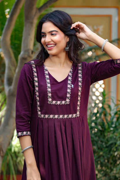 Women's Violet Solid A-Line Dress