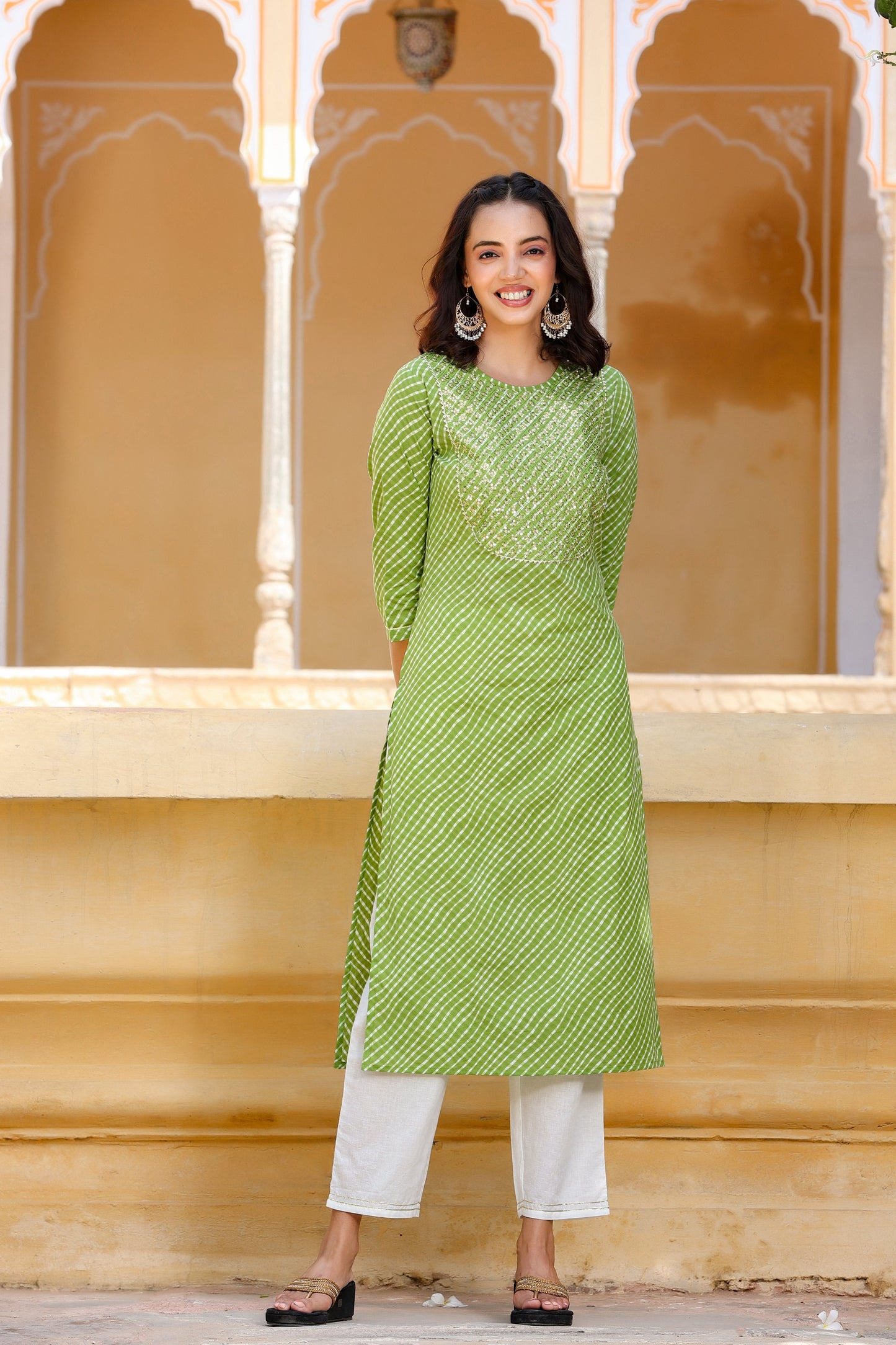 Women's Green Lehariya Kurta Set