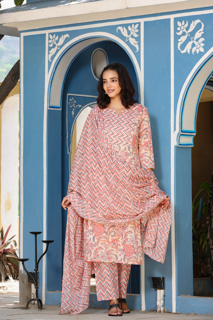 Women's Peach Printed Kurta Set