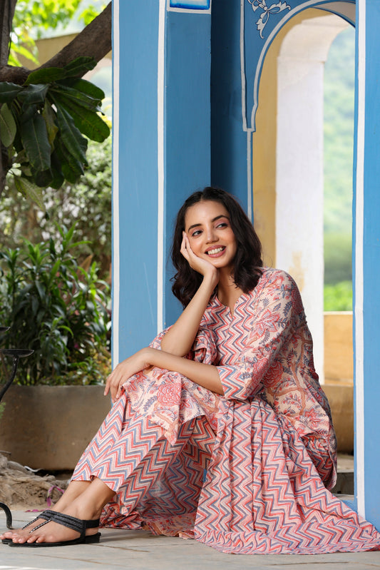 Women's Peach Printed Kurta Set