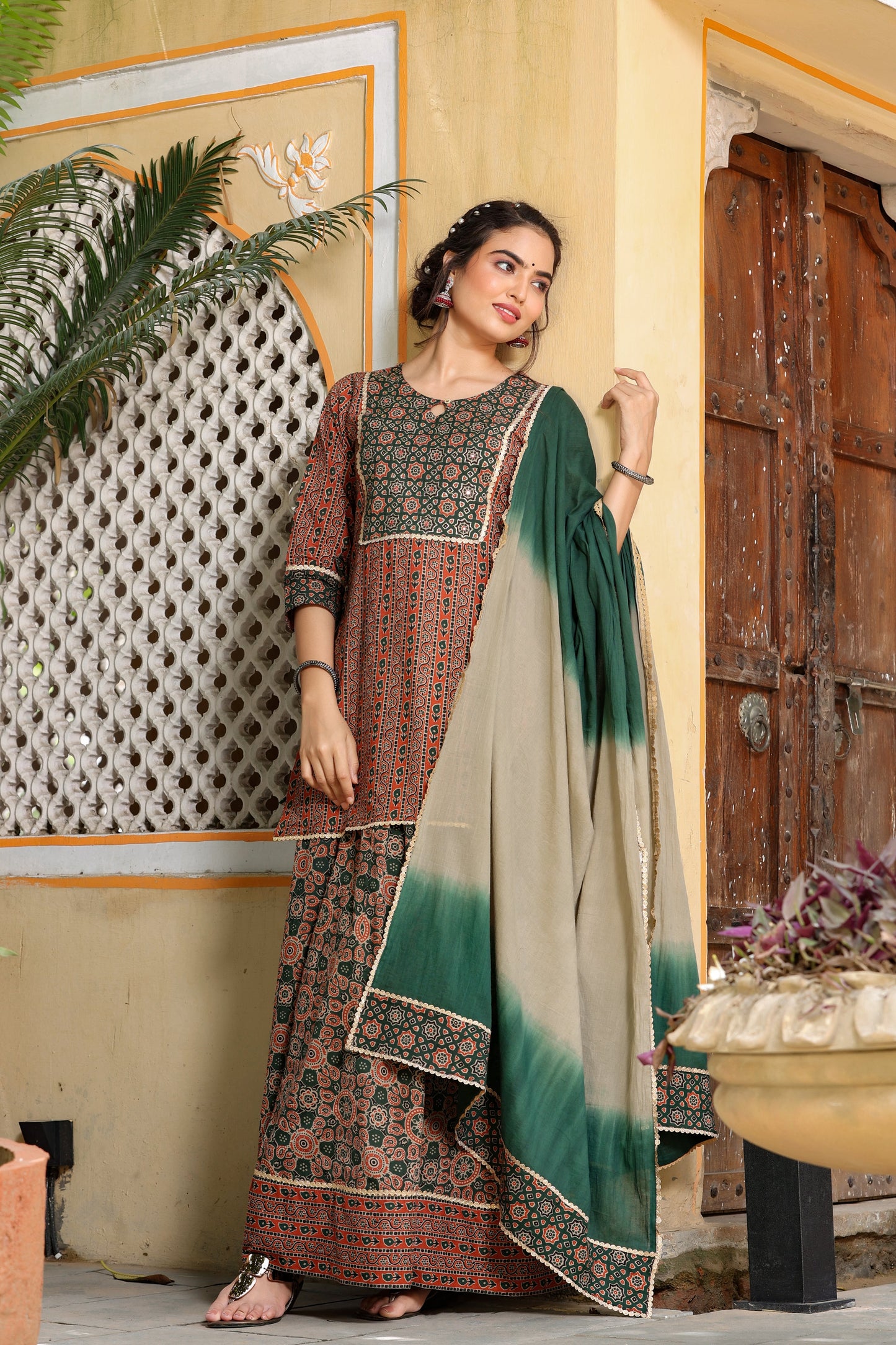 Women's Green & Red Short Kurti Dupatta Set