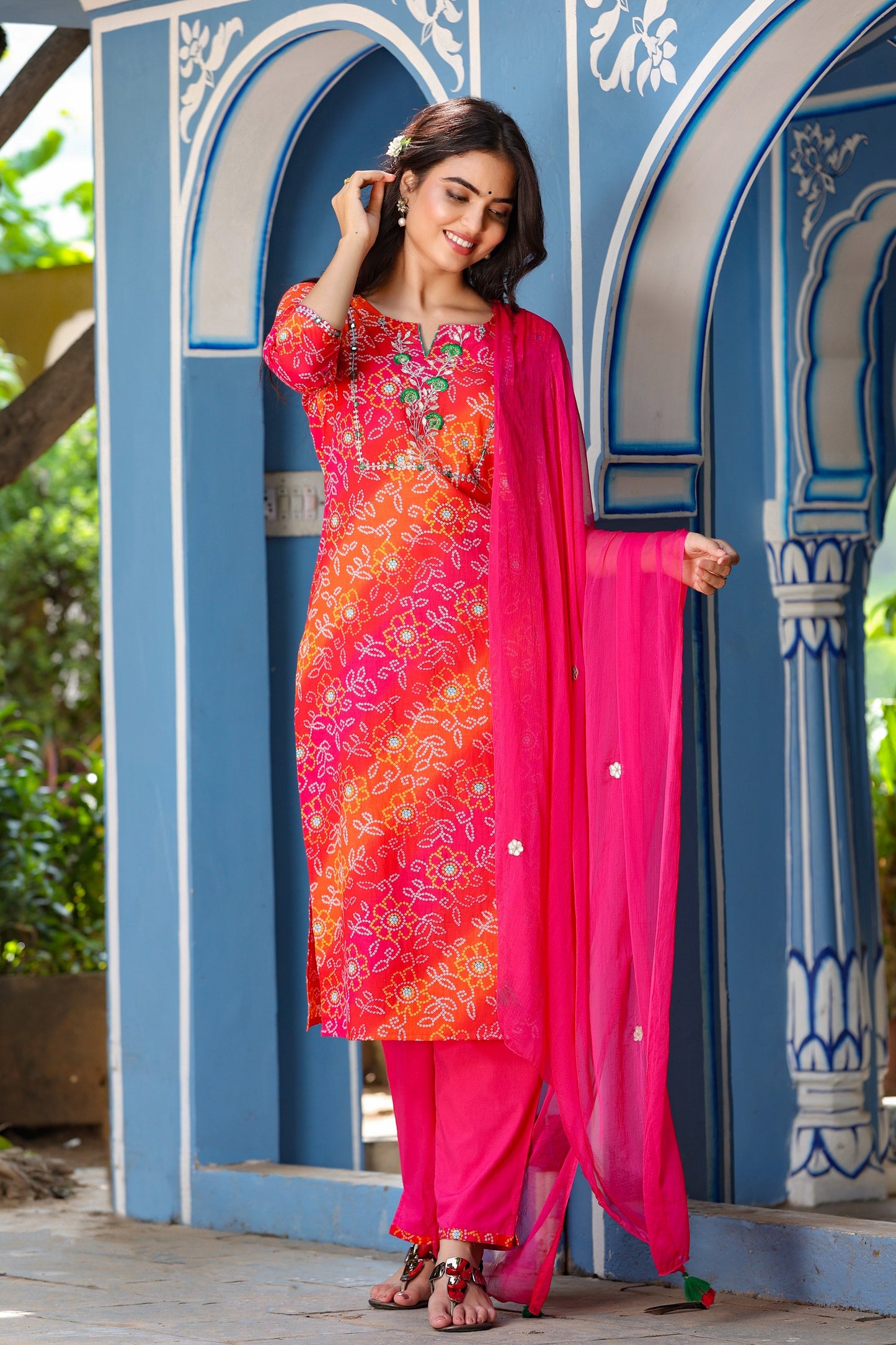 Women's Pink Bandhani Printed Embroidered Kurta Set