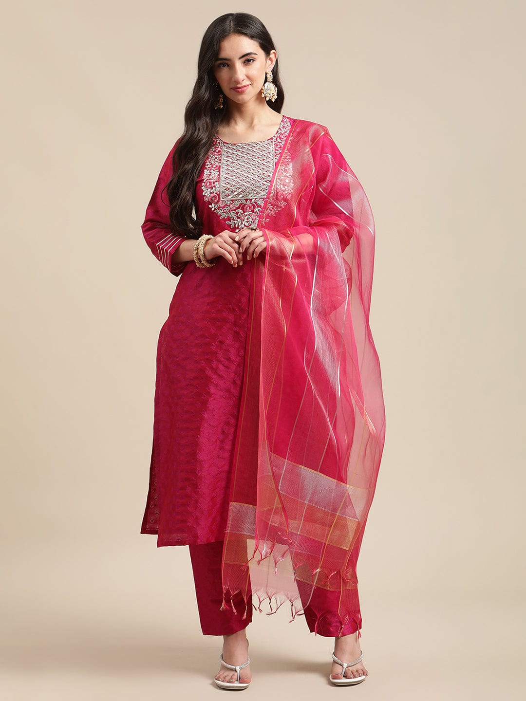Women's Magenta Floral Gota Patti Embroidery Kurta Trouser Set With Organza Dupatta