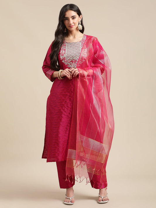 Women's Magenta Floral Gota Patti Embroidery Kurta Trouser Set With Organza Dupatta