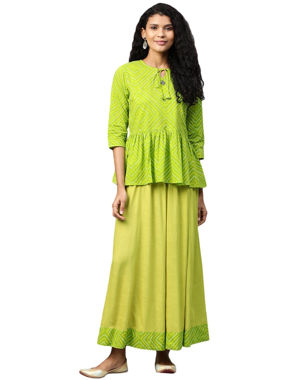 Women's Green Printed 3/4 Sleeve Cotton Round Neck Casual Kurta & Skirt Set