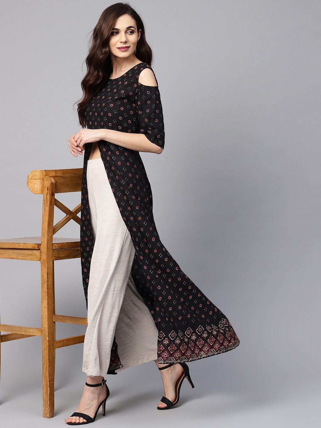 Women Black Cotton Kurti by Myshka (
