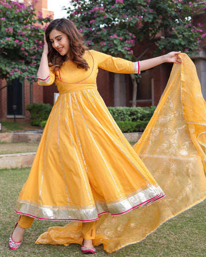Women's Yellow Popcorn Gotapatti Suit Set