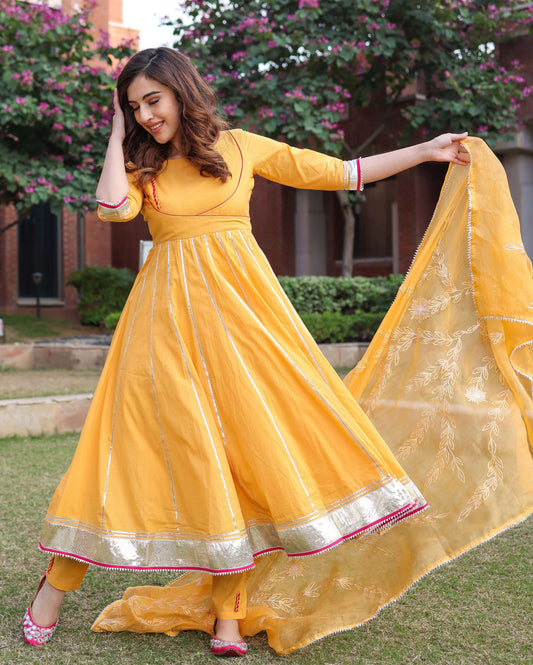 Women's Yellow Popcorn Gotapatti Suit Set