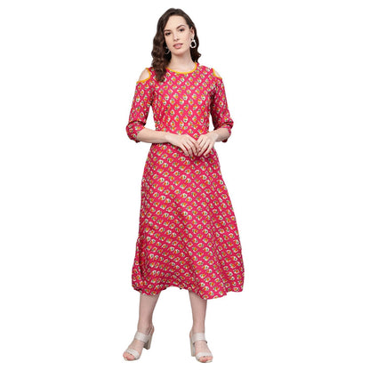 Women's Pink Rayon Printed 3/4 Sleeve Round Neck Casual Dress