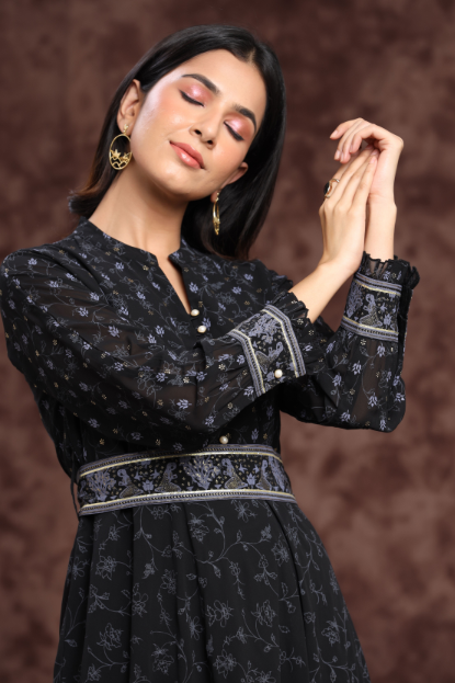 Women's Georgette Printed Flared Dress With Belt