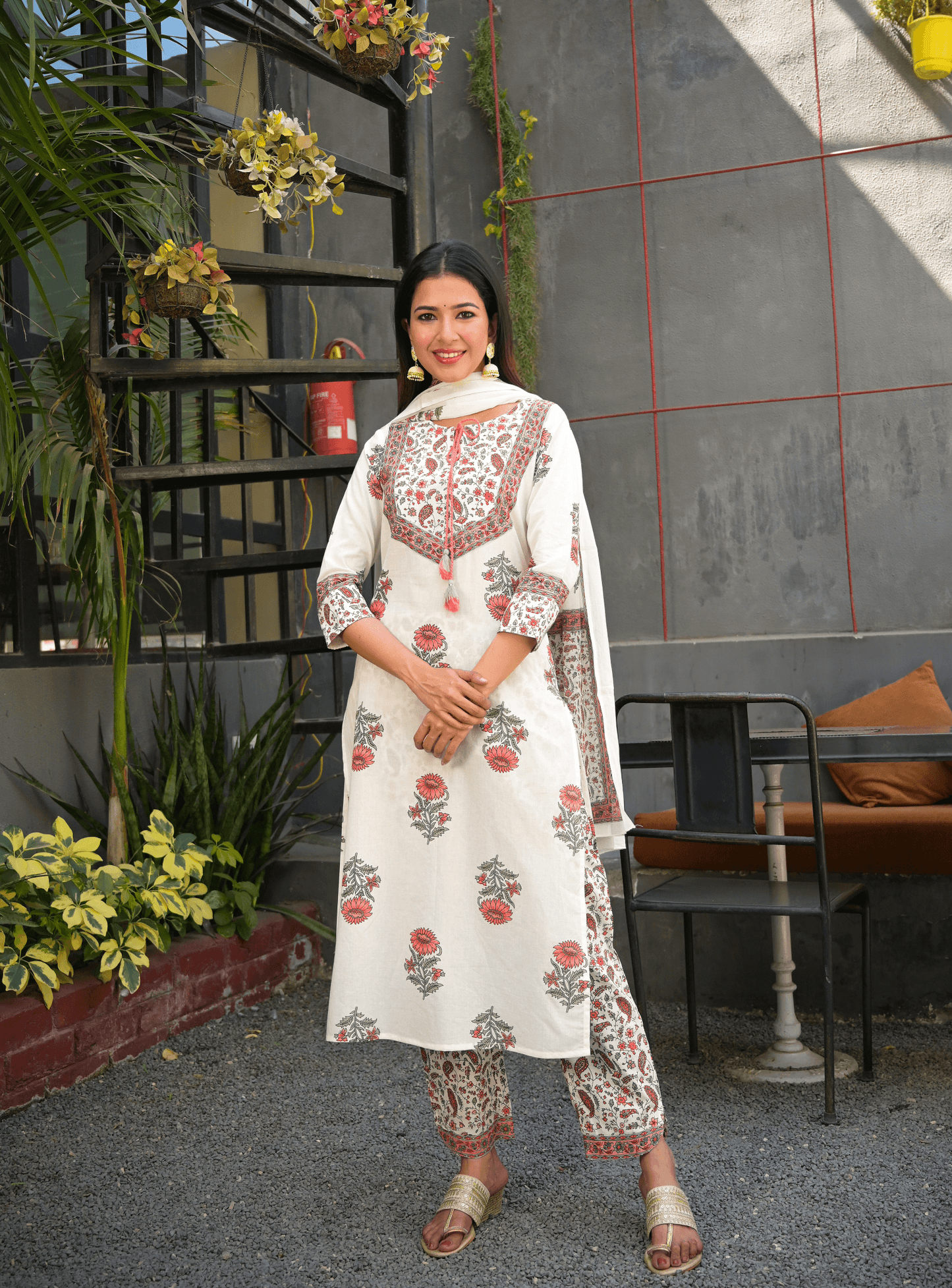 Women's White Handblock Dupatta Set