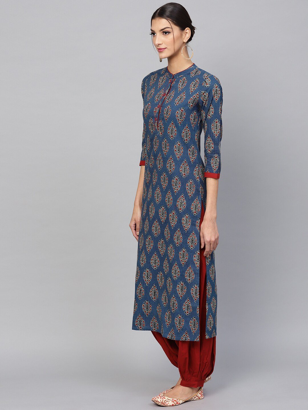 Women's  Navy Blue & Maroon Printed Kantha Work Straight Kurta