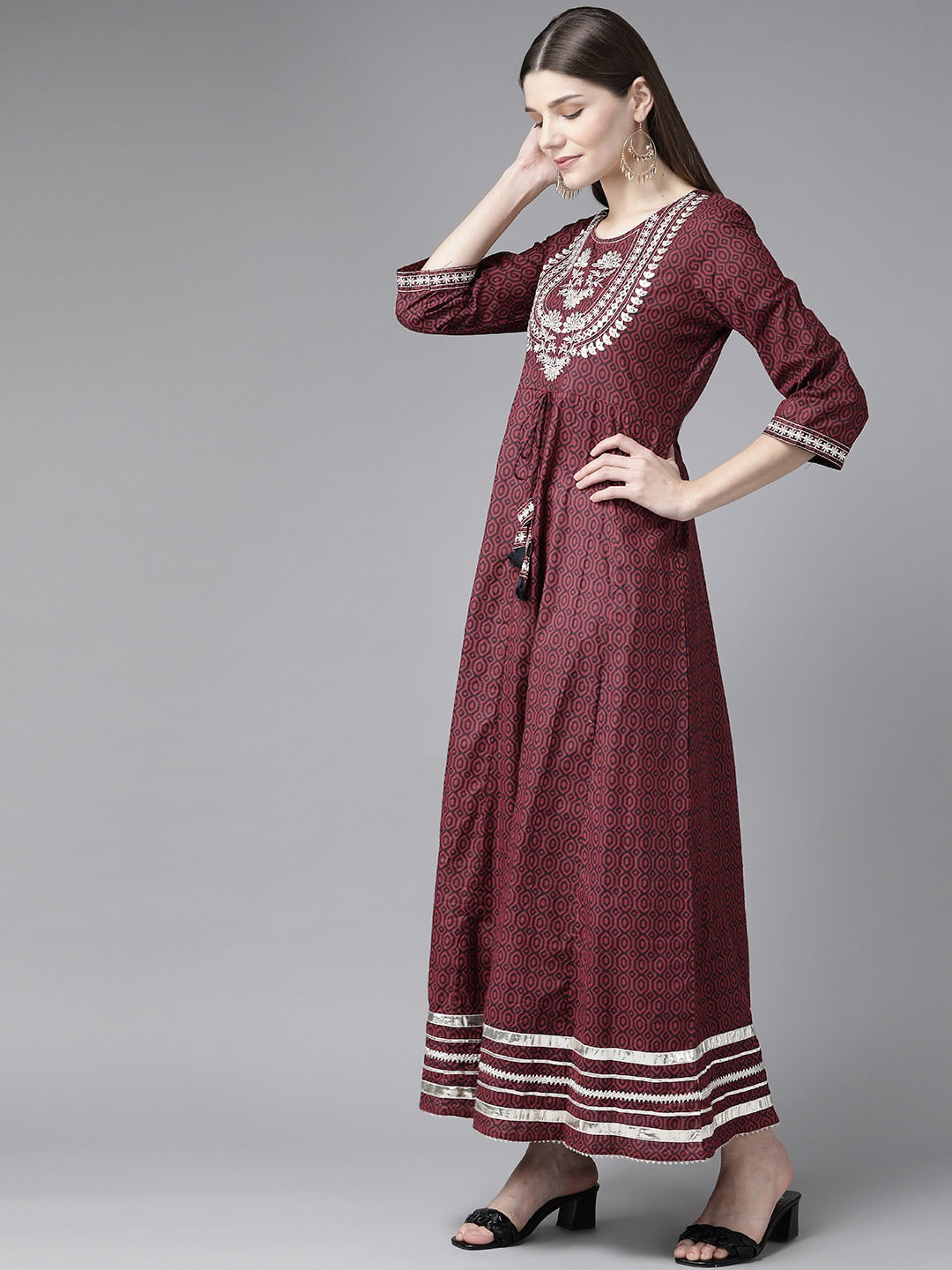 Color_Maroon