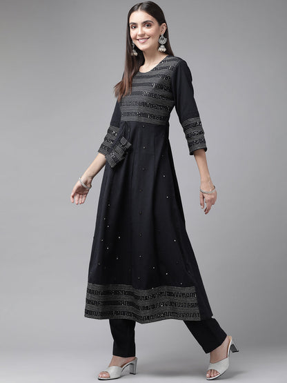 Color_Black