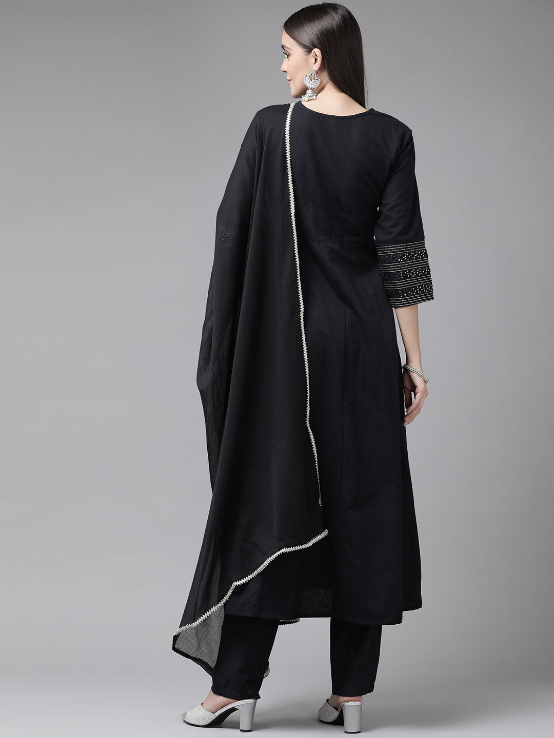 Color_Black
