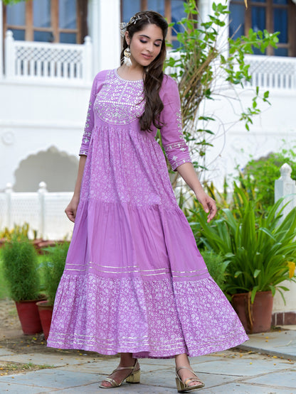 Women's Lavender Embroidery Cotton Pleated Dress