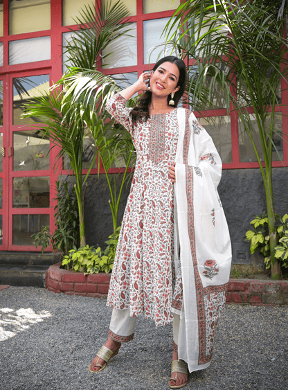 Women's White Handblock Dupatta Set